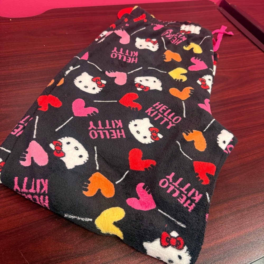 Hello Kitty Black Valentines PJ Women Pants XL